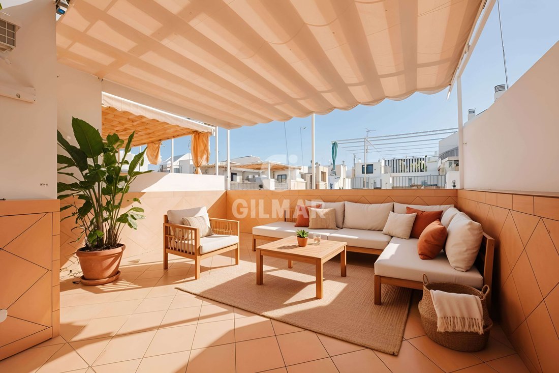 Townhouse in Distrito San Pablo-Santa Justa, Seville, Spain 3 - 18189826