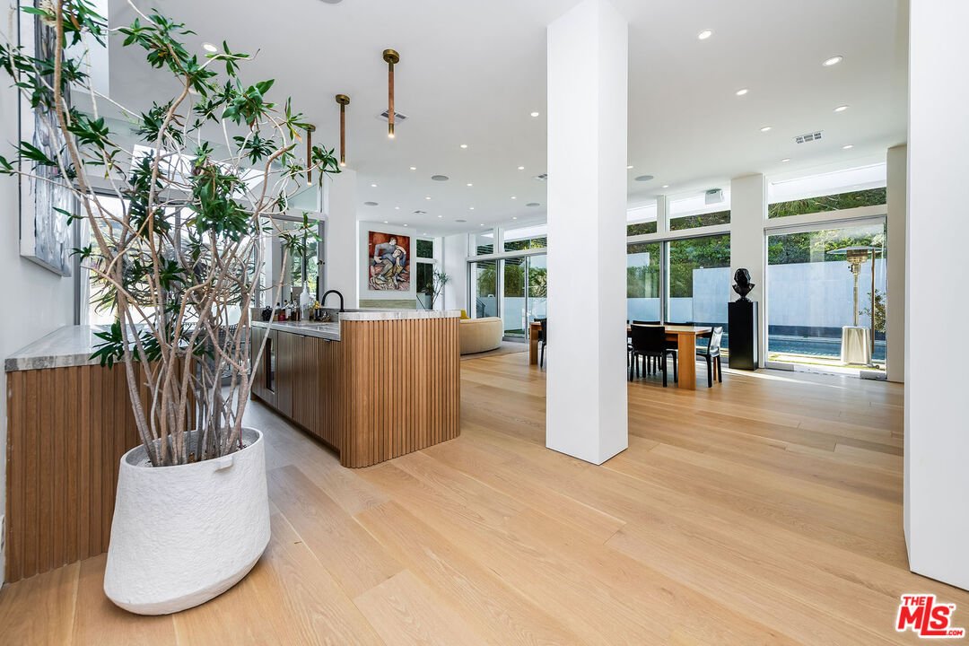 House in Beverly Hills, California, United States 5 - 18190391