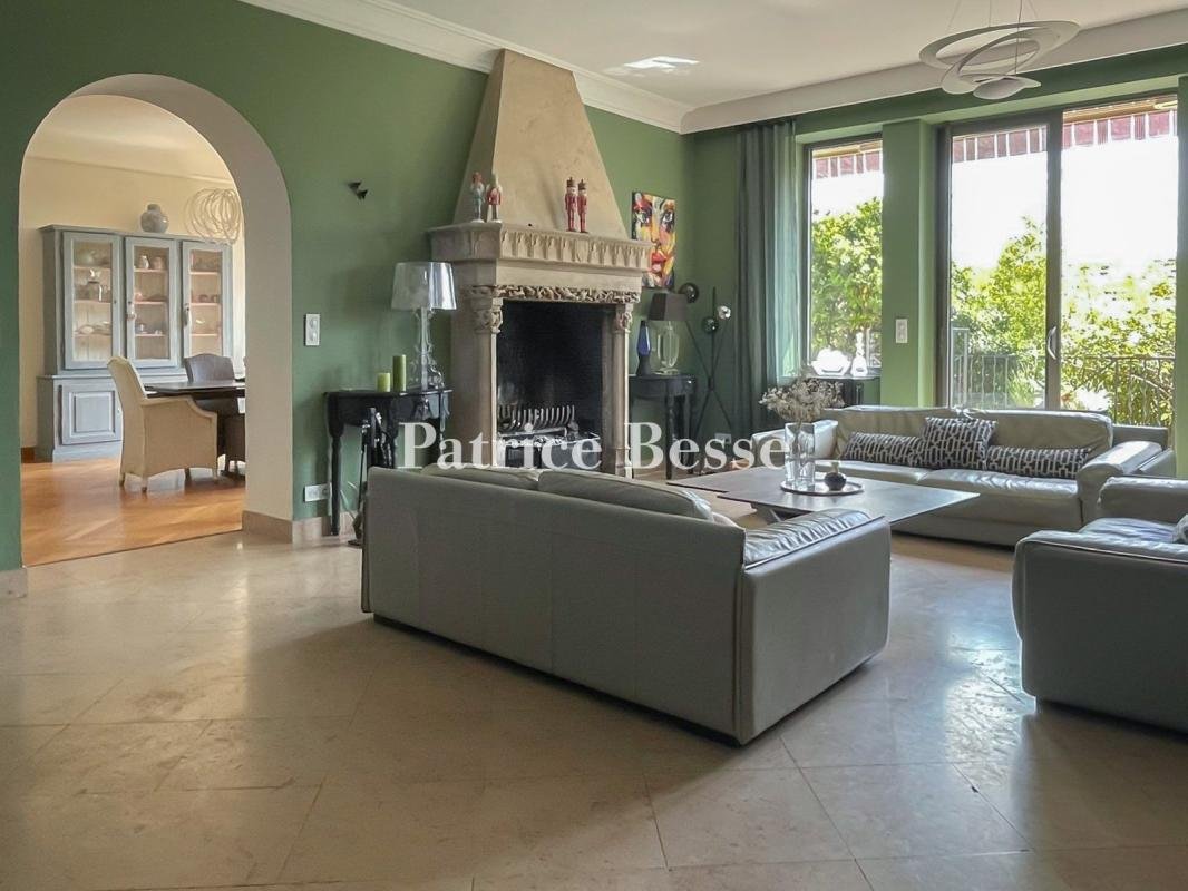 House in Forêt, Saint-Germain-en-Laye, France 2 - 18193706