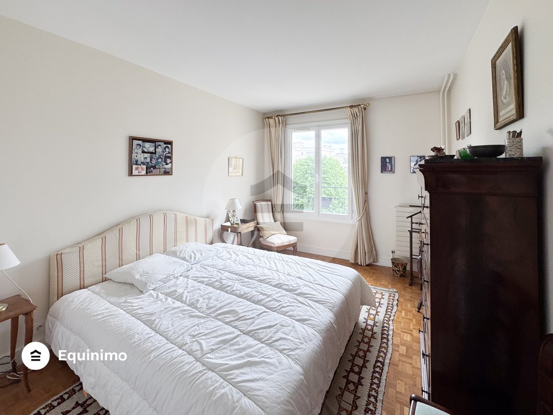 Apartment in Domaine National du Château, Versailles, France 3 - 18192948