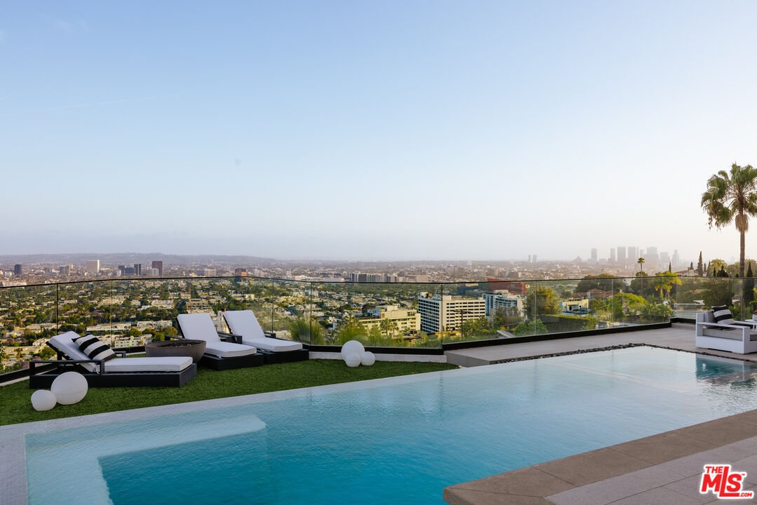 House in Los Angeles, California, United States 2 - 18190253