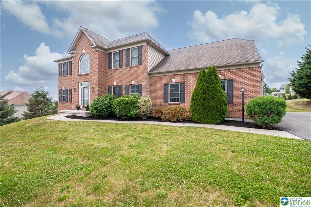 House in Schnecksville, Pennsylvania, United States 3 - 18190388