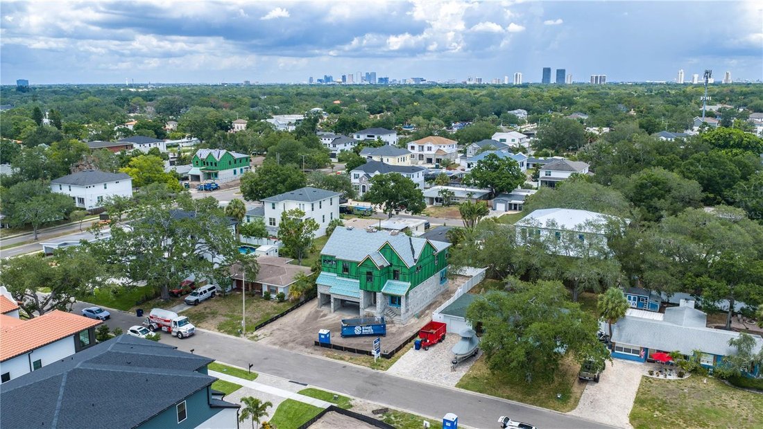 House in Tampa, Florida, United States 3 - 17928940