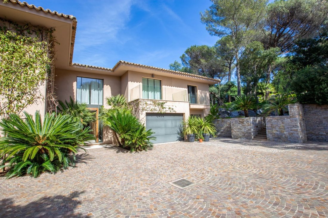 Villa in Zone Est Diffuse, Saint-Tropez, France 4 - 18188127
