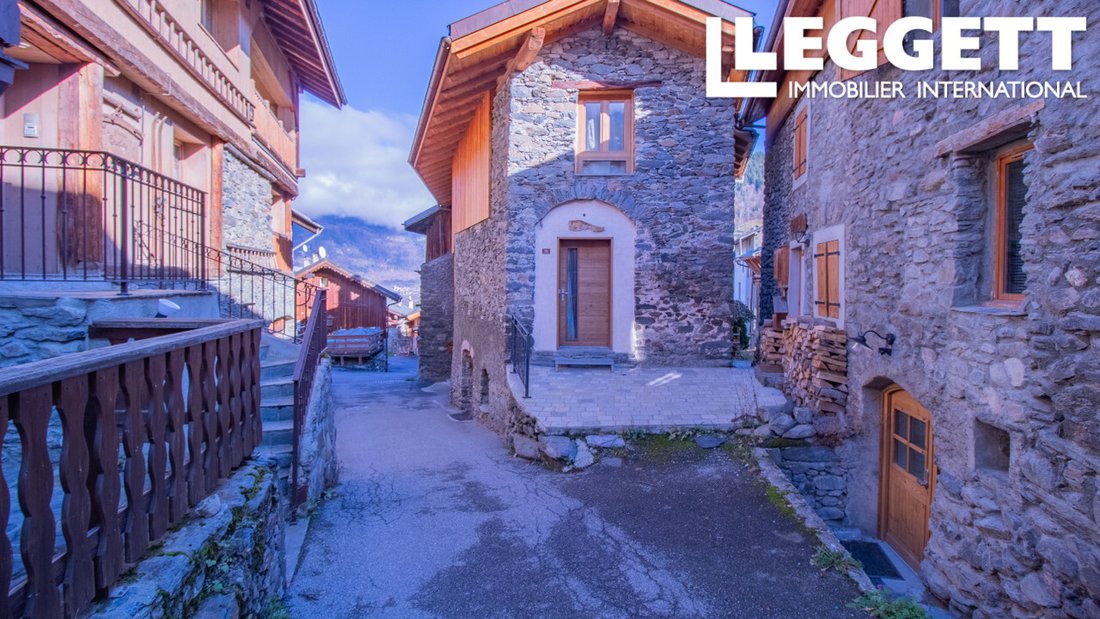 Chalet in Les Allues, Auvergne-Rhône-Alpes, France 2 - 16707418