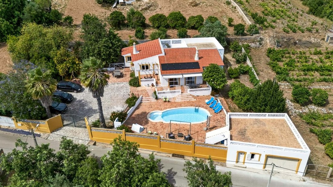 Villa in Loule (Sao Sebastiao), Algarve, Portugal 1 - 18190769