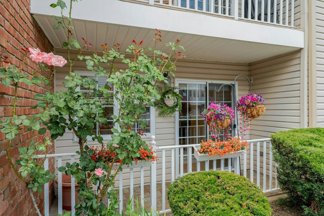 Condo in Caldwell, New Jersey, United States 4 - 18183847