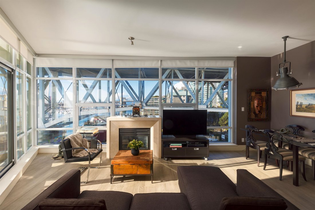 Condo in Vancouver, British Columbia, Canada 3 - 18194467