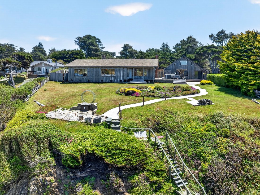 House in Fort Bragg, California, United States 3 - 18190901