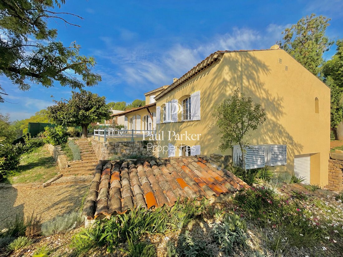 Villa in Granettes-Jauberte-Sainte Anne, Aix-en-Provence, France 1 - 17902413