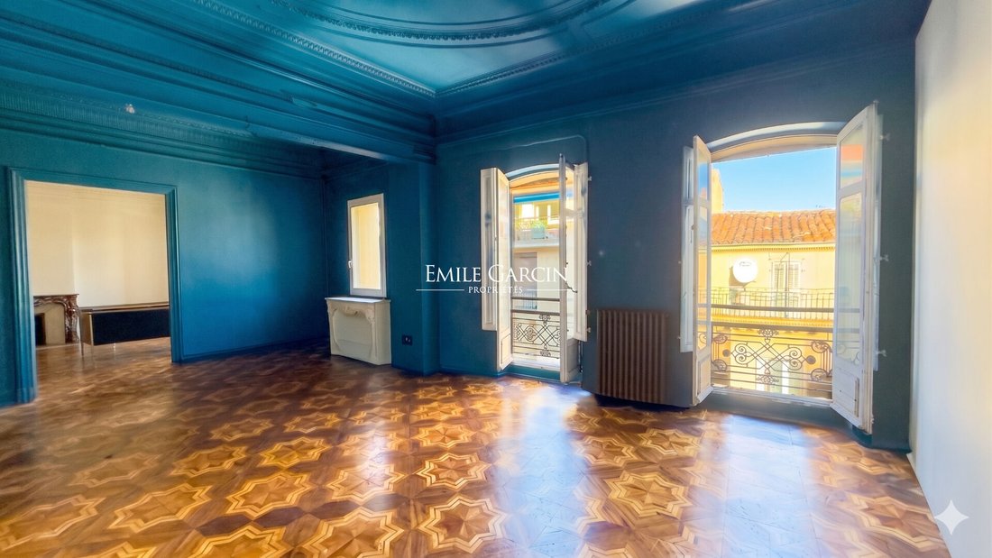 Apartment in Castellane, 6e Arrondissement, Marseille 1 - 17361574