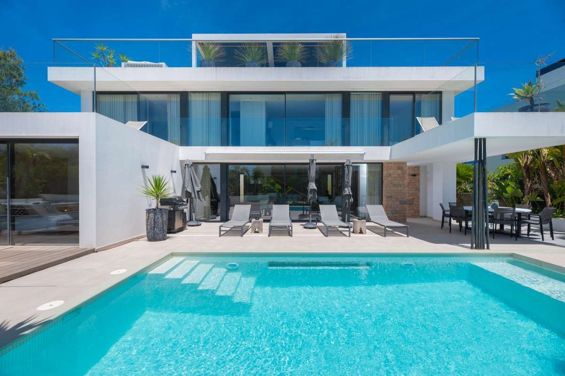Villa in Santa Eularia des Riu, Balearic Islands, Spain 2 - 15709945