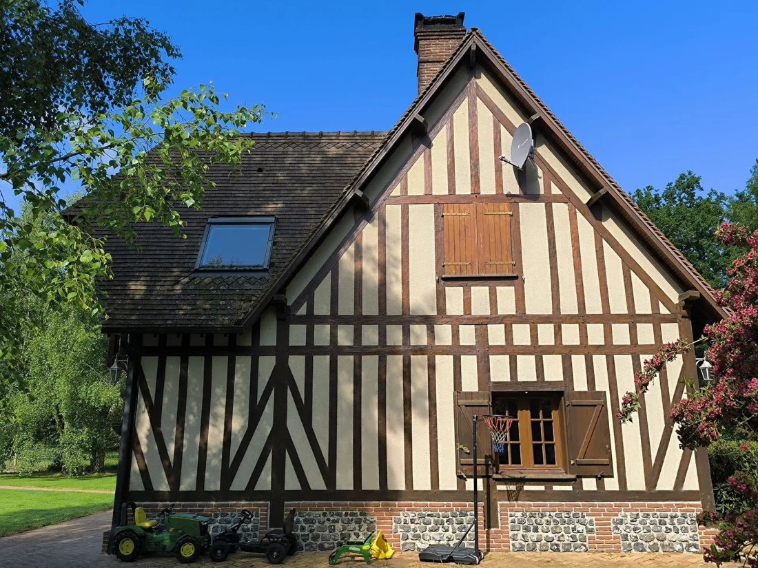 Estate in Cormeilles, Normandy, France 3 - 18189581