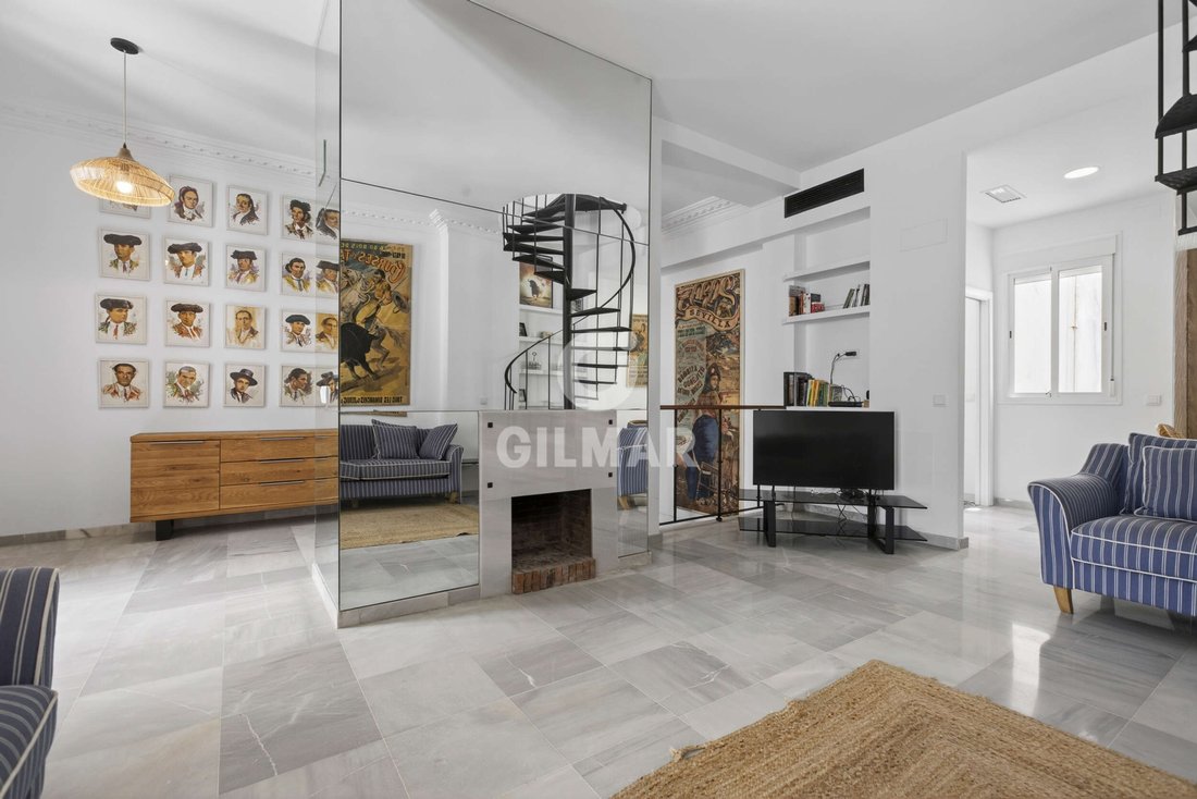 Penthouse in Casco Antiguo, Seville, Spain 4 - 18189824