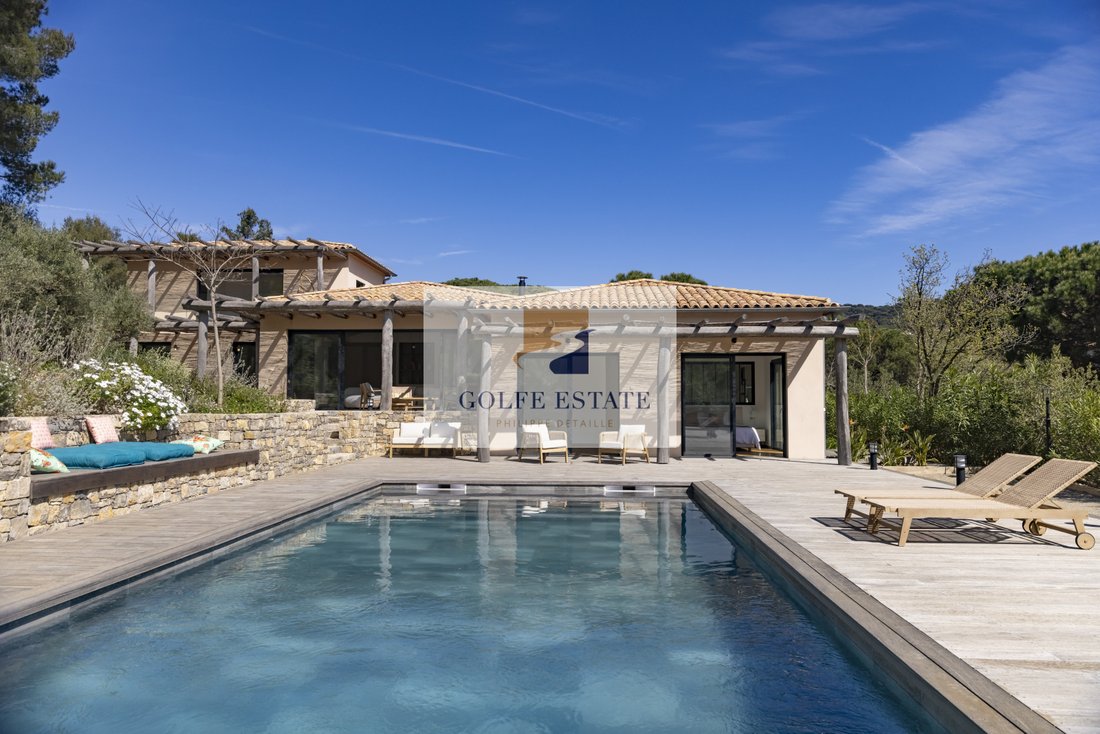 Villa in La Croix-Valmer, Provence-Alpes-Côte d'Azur, France 5 - 17552696