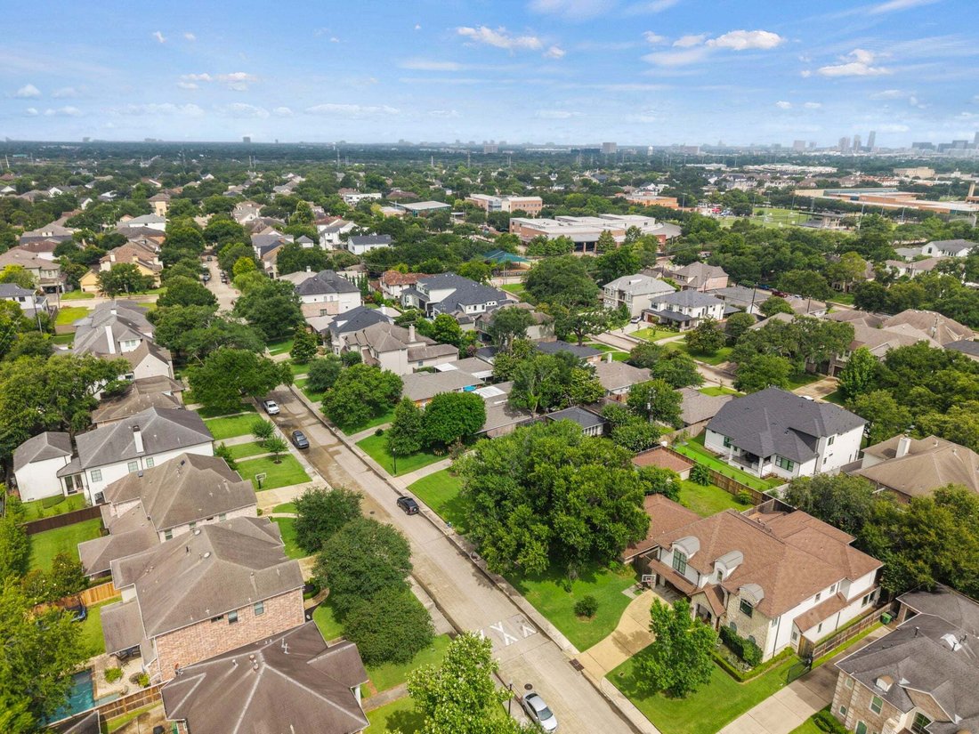 House in Houston, Texas, United States 4 - 18189615