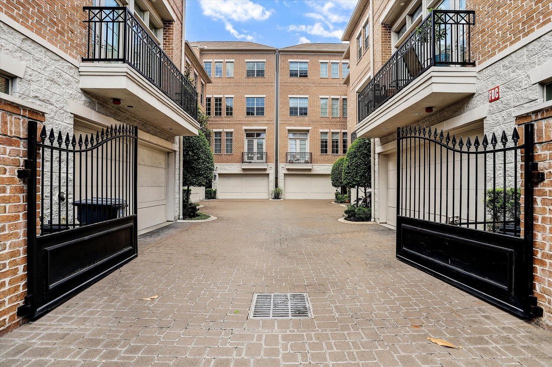 House in Houston, Texas, United States 1 - 18192455