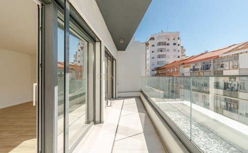 Apartment in Almada, Cova da Piedade, Pragal e Cacilhas, Setubal, Portugal 1