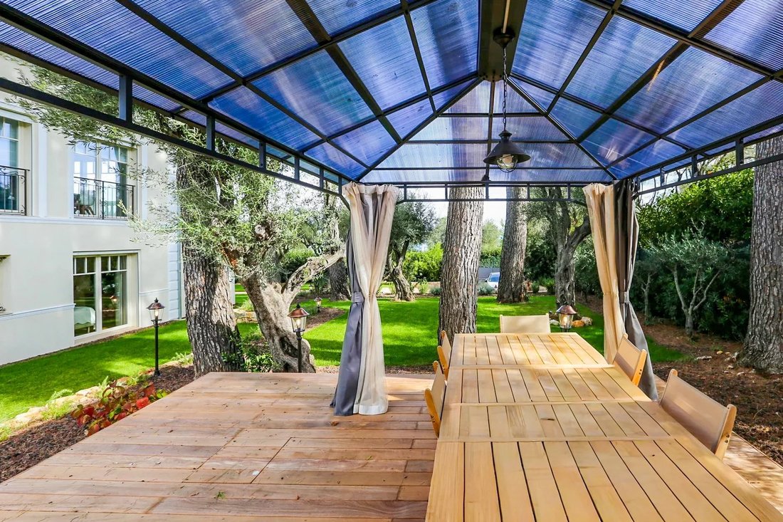 Villa in Antibes, Provence-Alpes-Côte d'Azur, France 4 - 18188115