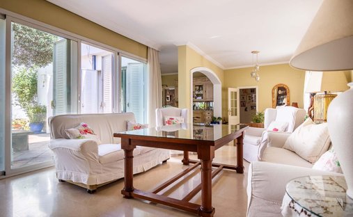 Villa en Tomares, Andalucía, España 1