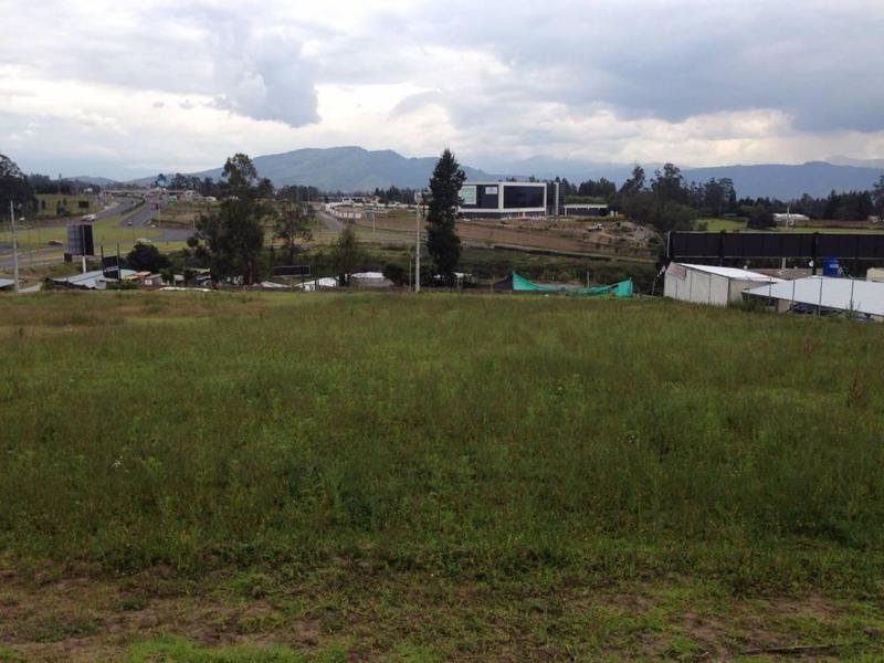 Land in Quito, Pichincha, Ecuador 3 - 18190651