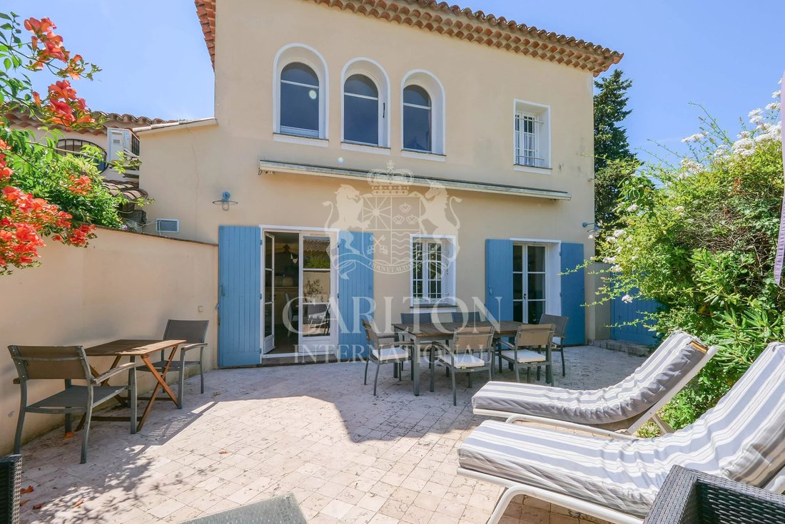 House in Zone Est Diffuse, Saint-Tropez, France 1 - 18191289