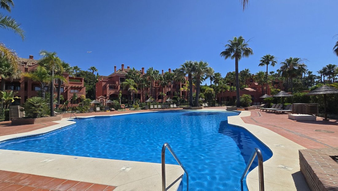 Apartamento en Nueva Andalucía, Marbella, España 3 - 18119762