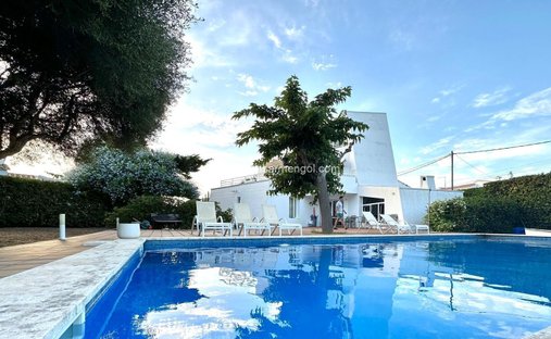 Villa in es Castell, Balearic Islands, Spain 1