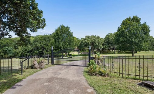 House in Seagoville, Texas, United States 1