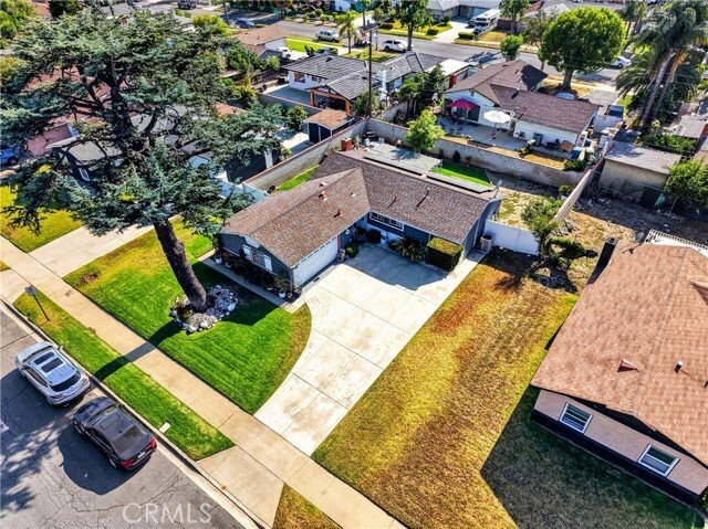 Pomona, California, United States 2 - 18189640