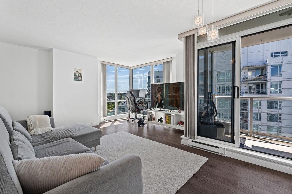 Condo in Vancouver, British Columbia, Canada 3 - 18194460