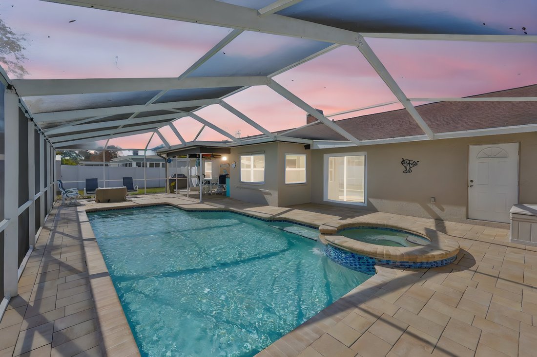 House in Seminole, Florida, United States 5 - 17247637