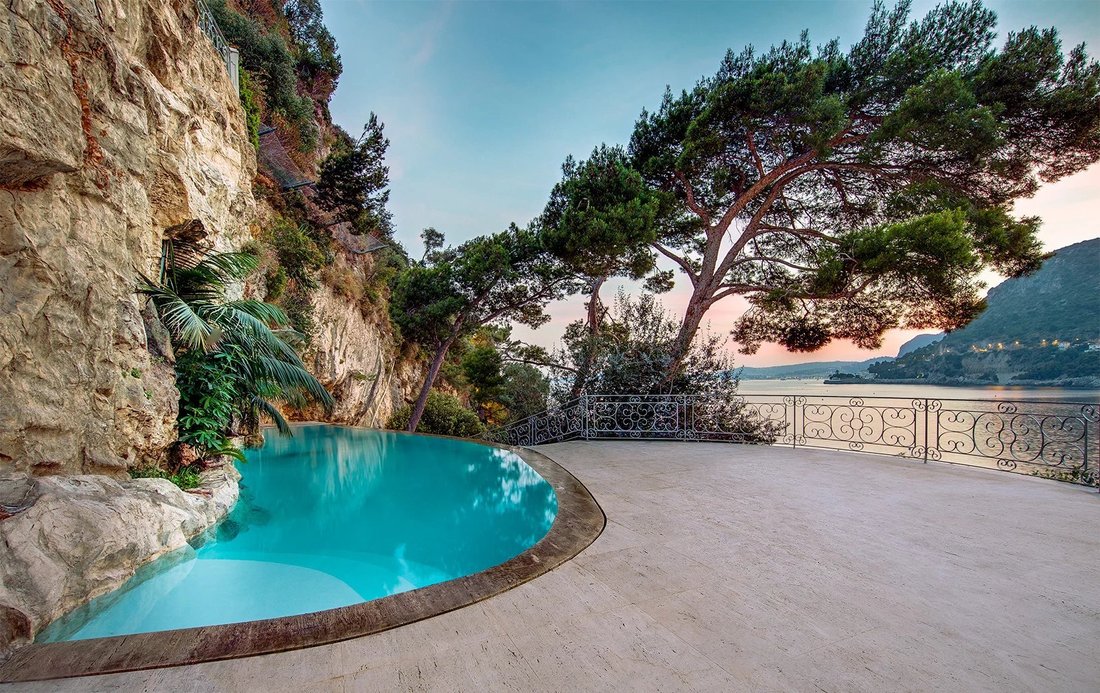 Villa in French Riviera, Provence-Alpes-Côte d'Azur, France 5 - 18188125