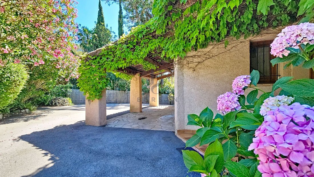Villa in Exterieurs, Frejus, France 4 - 18189559