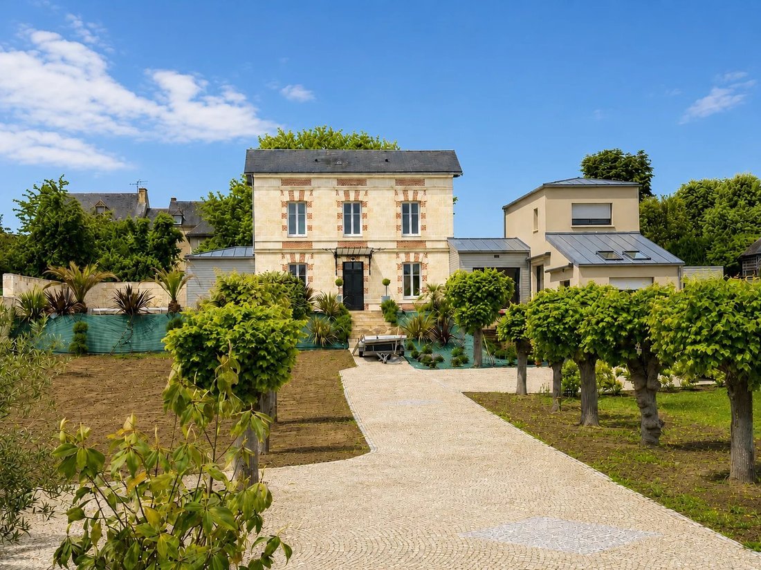 House in Souzay-Champigny, Pays de la Loire, France 1 - 18128114
