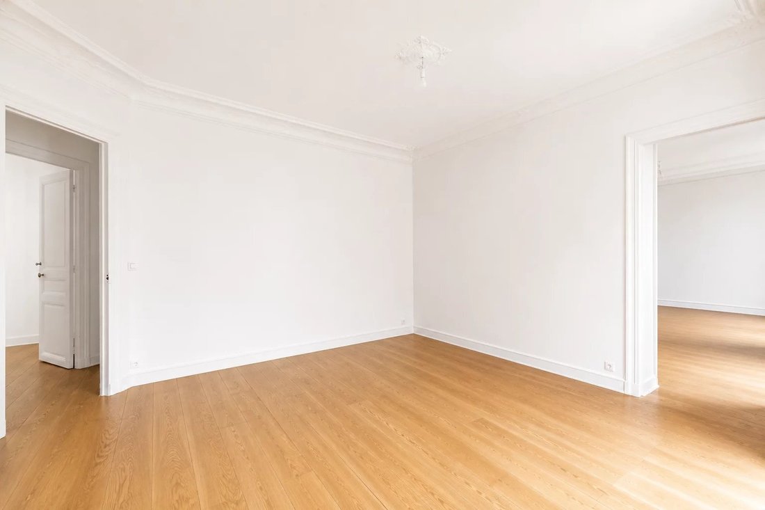 Apartment in Chaillot, Paris 16e Arrondissement, Paris 3 - 18000707