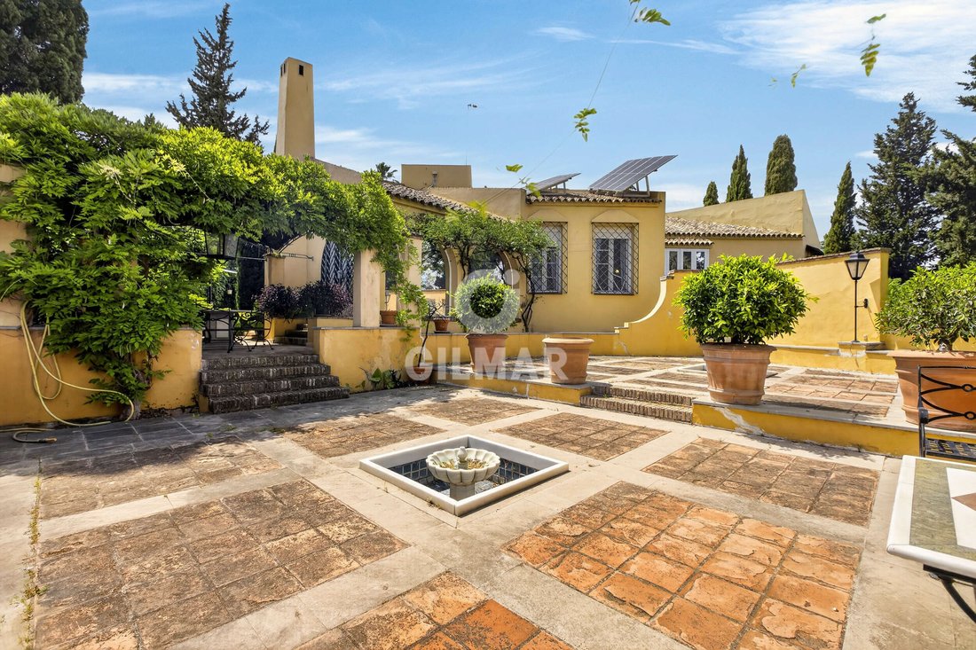 Villa in Tomares, Andalusia, Spain 1 - 18189816
