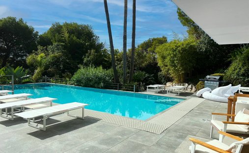 Villa in Saint-Jean-Cap-Ferrat, Provence-Alpes-Côte d'Azur, France 1