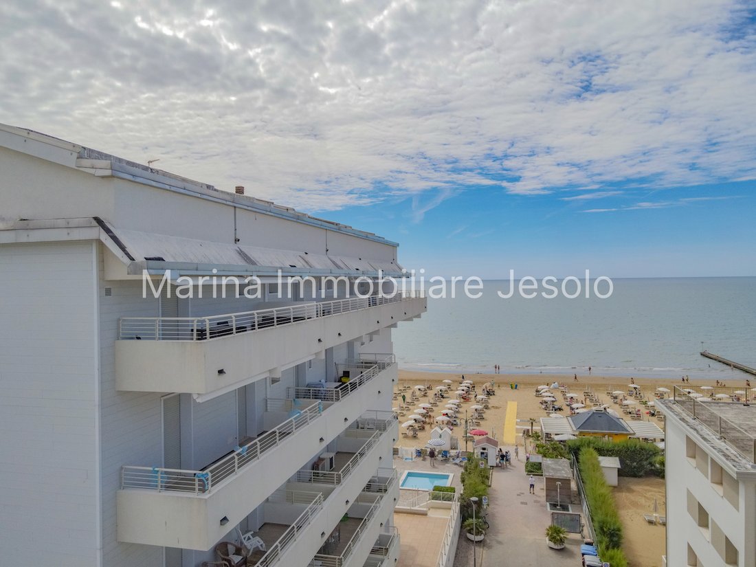 Apartment in Faro-Lido Ovest, Jesolo, Veneto 2 - 16993771