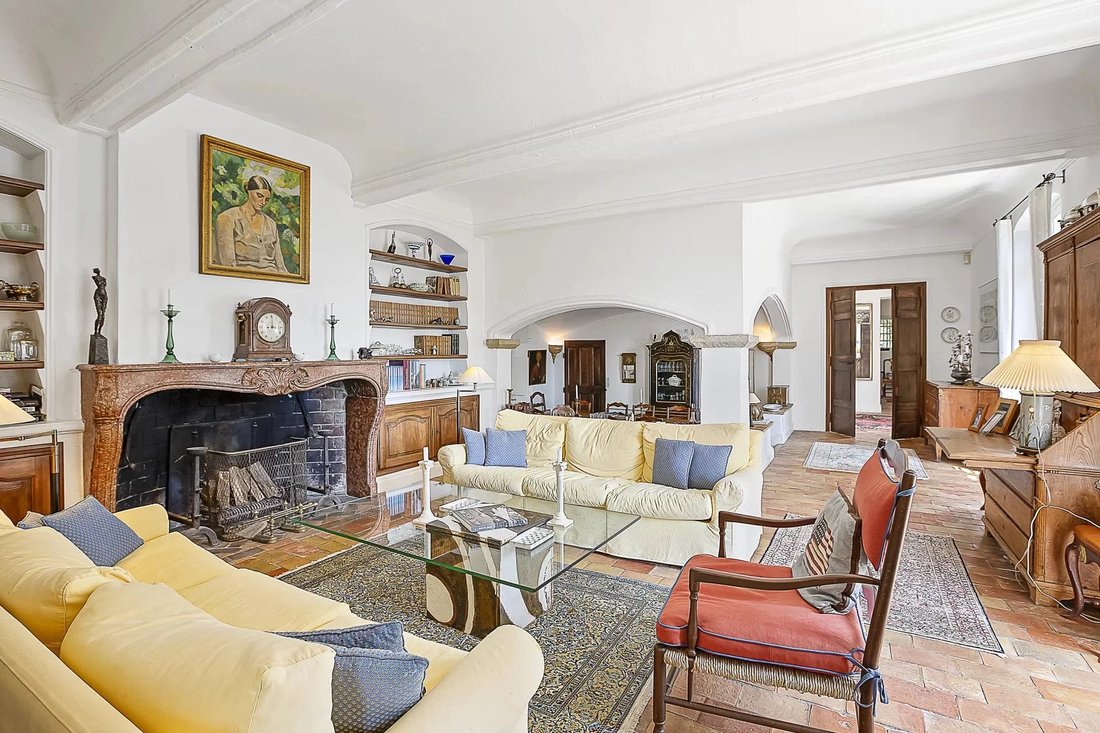 Estate in Tourrettes-sur-Loup, Provence-Alpes-Côte d'Azur, France 2 - 18190280