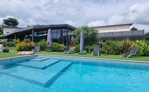 Villa in Le Temple, Nouvelle-Aquitaine, France 1
