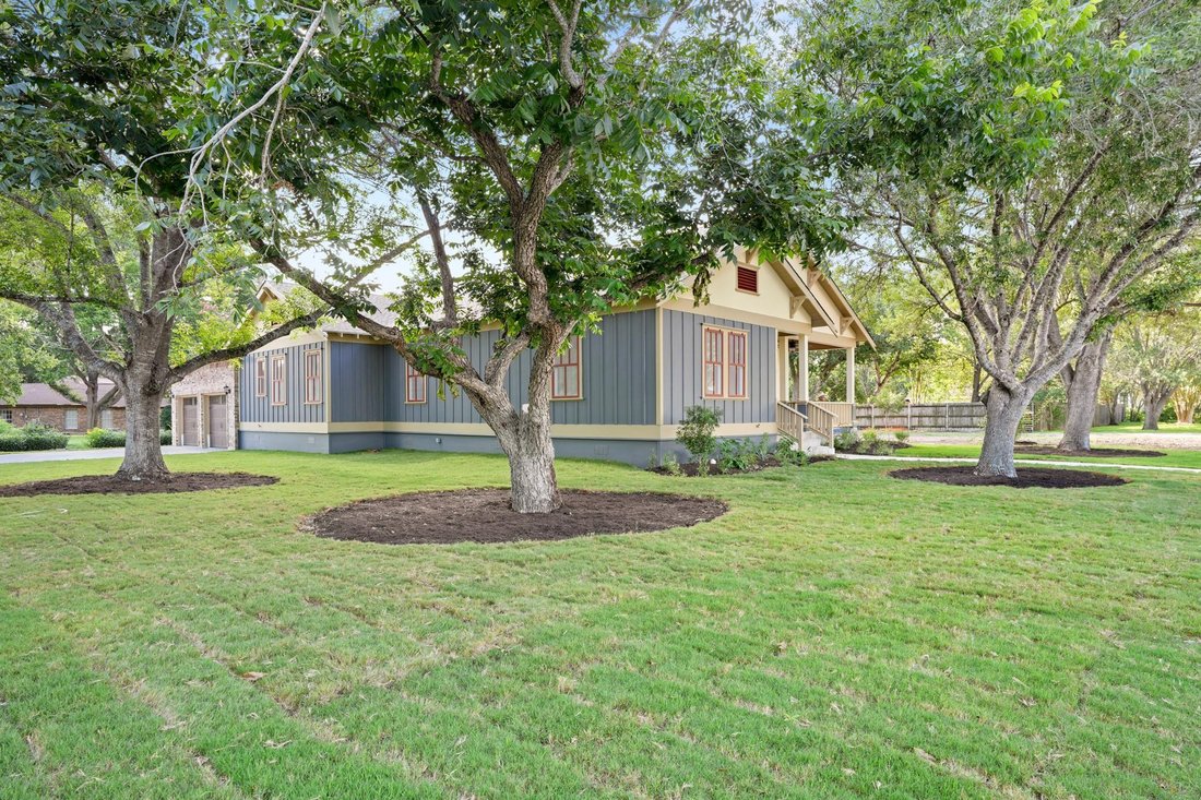 House in Lockhart, Texas, United States 5 - 18191753