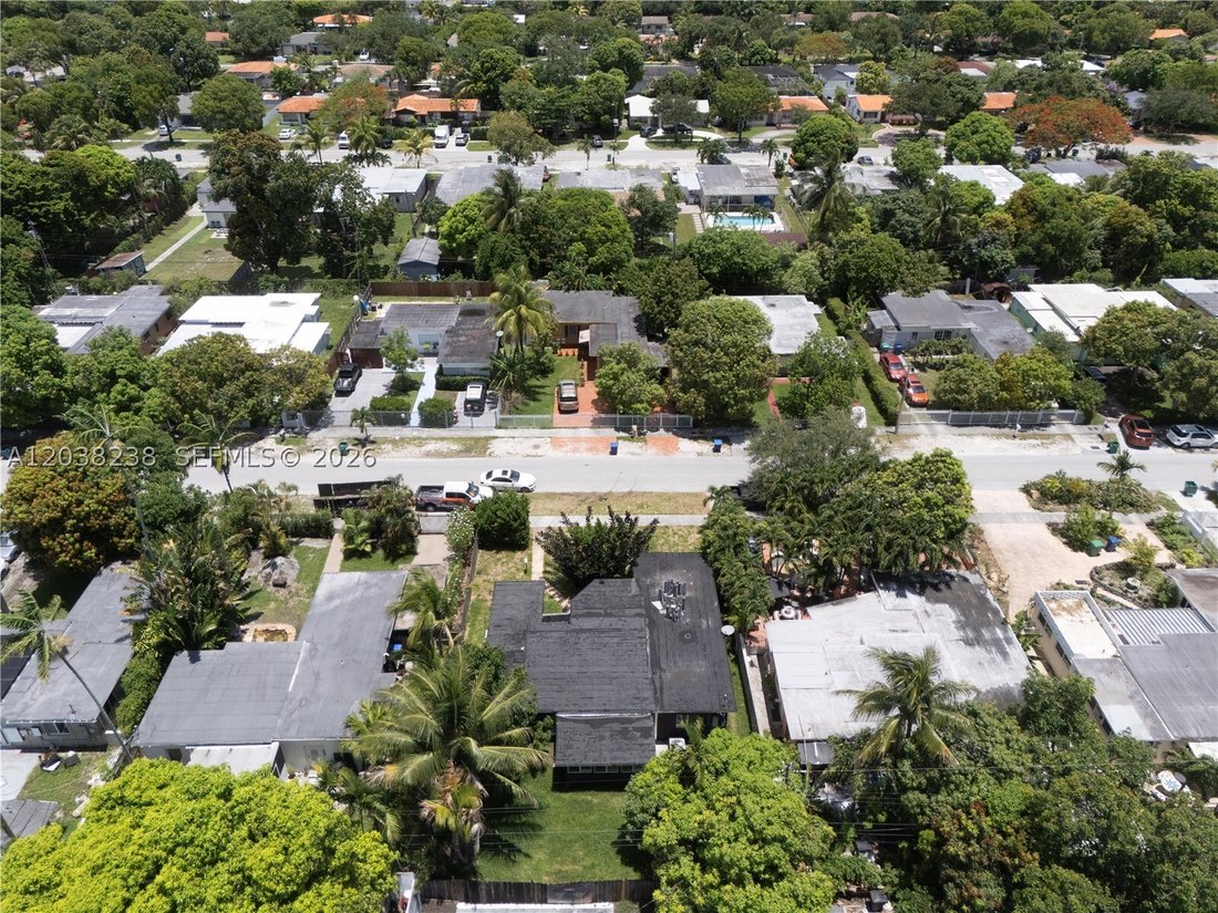 House in Miami, Florida, United States 5 - 18193497
