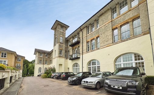 Penthouse in Edgware, Barnet, England 1