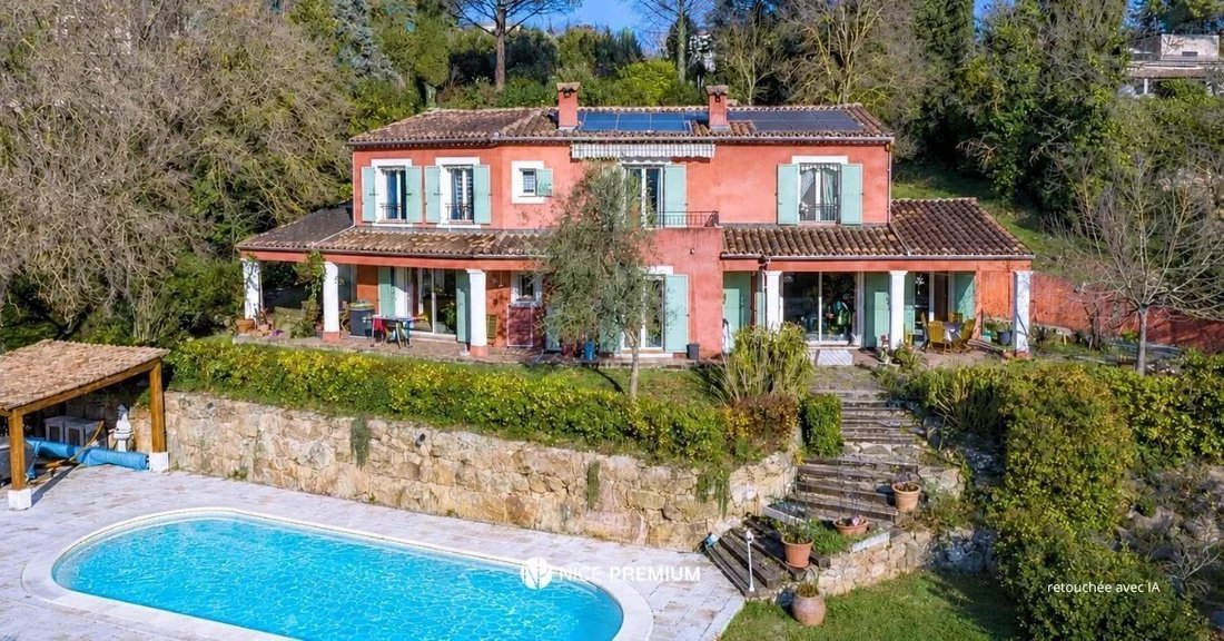 Villa in Grasse, Provence-Alpes-Côte d'Azur, France 1 - 15077589
