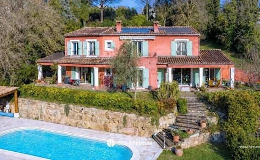 Villa in Grasse, Provence-Alpes-Côte d'Azur, France 1