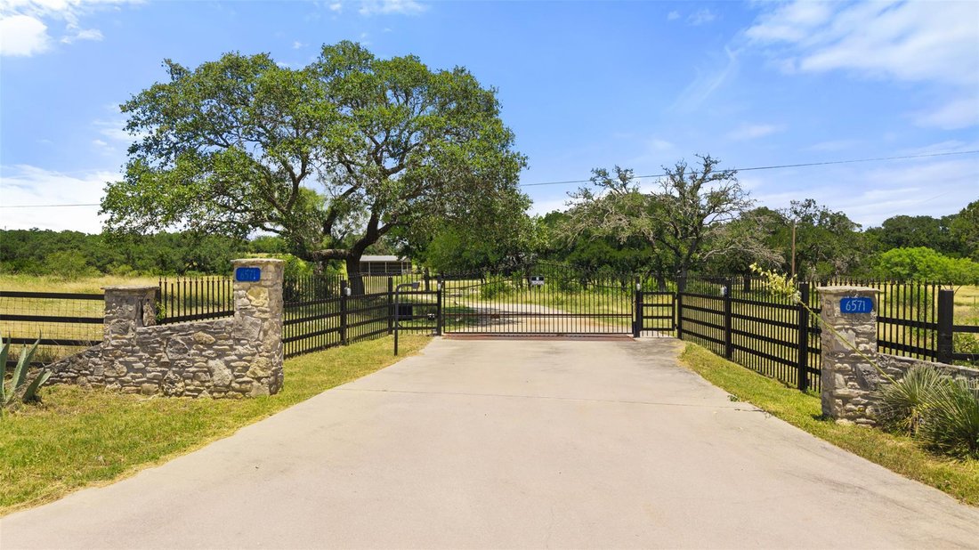 House in Burnet, Texas, United States 3 - 18191780