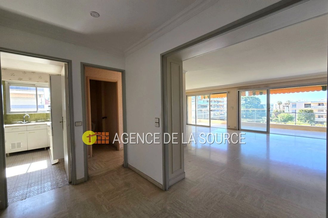 Apartment in La Source, Cannes, France 4 - 17397057
