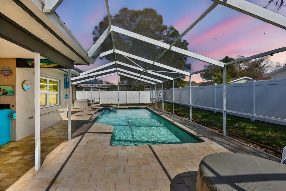 House in Seminole, Florida, United States 2 - 17247637