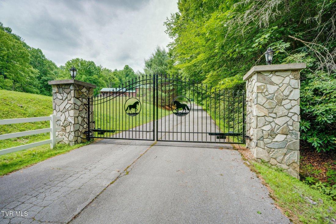 House in Mountain City, Tennessee, United States 4 - 18193264